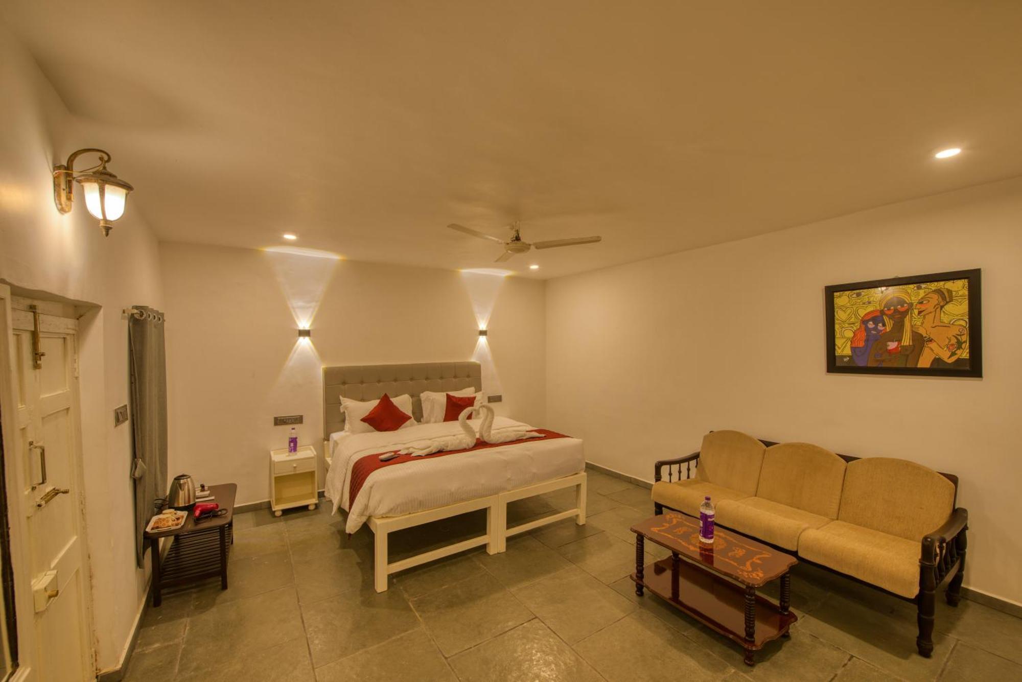 Le Epic Resort Virāmpattinam Екстериор снимка