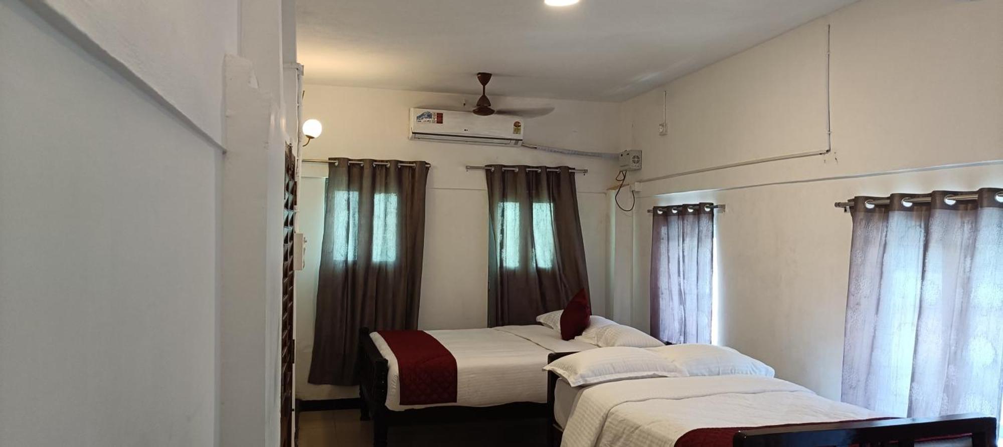 Le Epic Resort Virāmpattinam Екстериор снимка